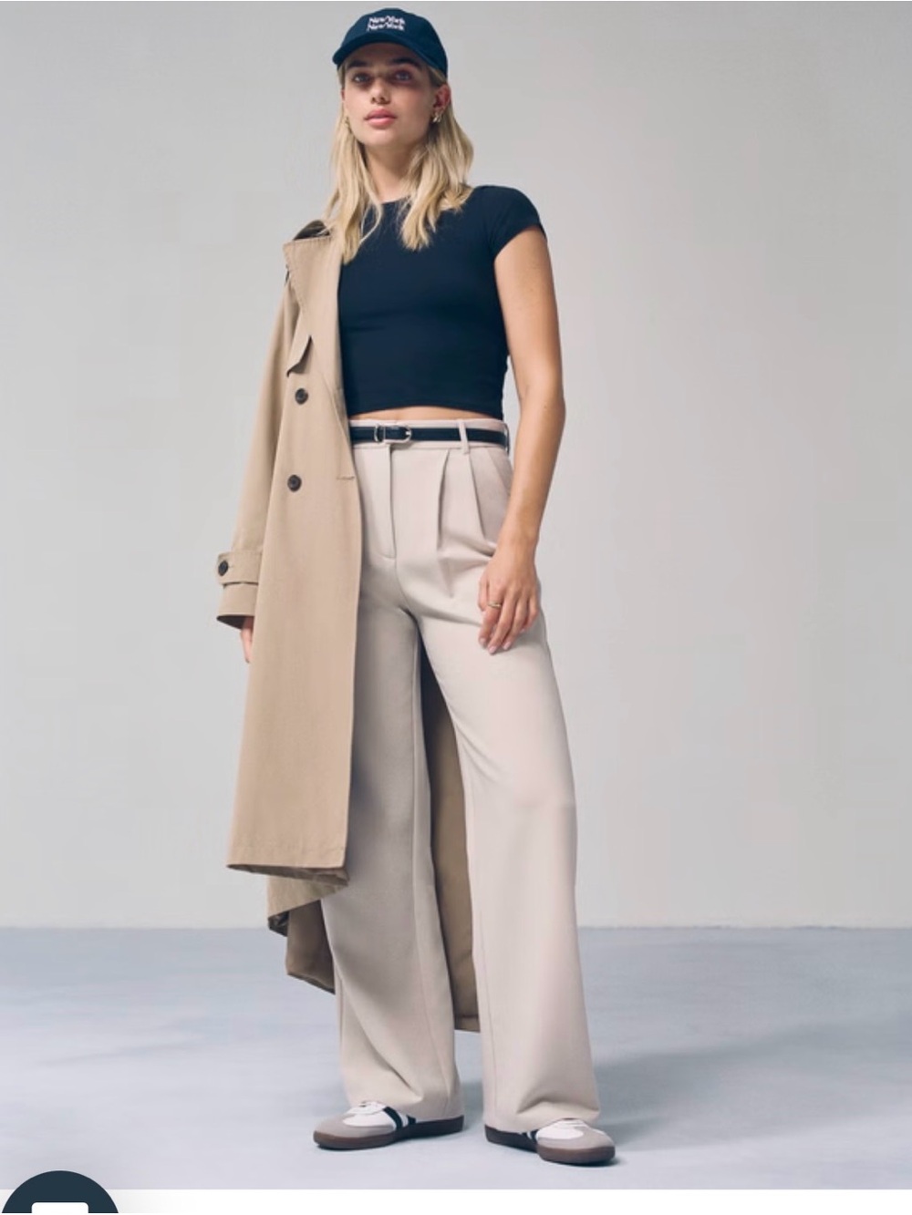 Abercrombie & Fitch High-Waist Wide-Leg Pants in Light Beige khaki tan